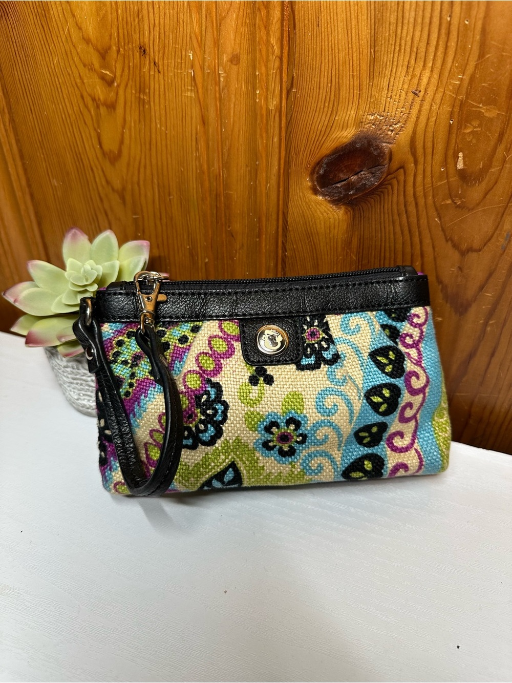 Spartina 449 Multicolor Floral Wristlet with Black Trim